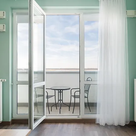 Apartment Lotnisko Chopina Comfy