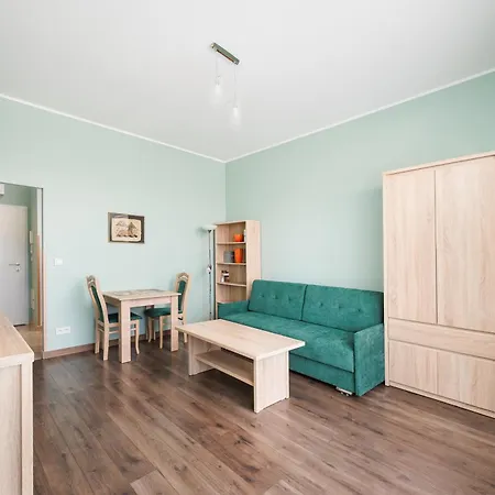Lotnisko Chopina Comfy Apartment Warschau